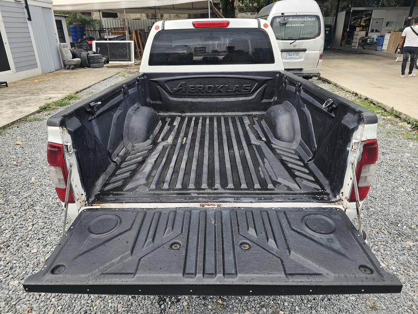 ISUZU D-MAX CAB 2500CC ดีเซล MT 2003เครื่องดีเกียร์ดี เข้าชิด มือเดียวสายจอดตากแดดไมล์น้อย 110,000 กิโล แอร์เย็น ไม่เ รูปที่ 12