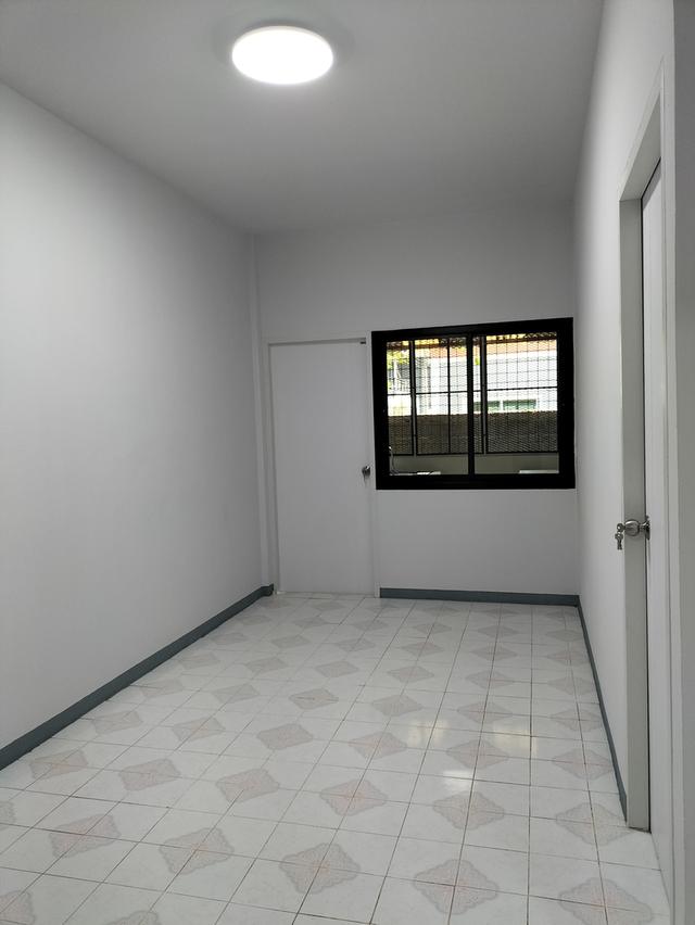 บ้านทาวน์เฮ้าส์2ห้องนอน1ห้องน้ำ 7