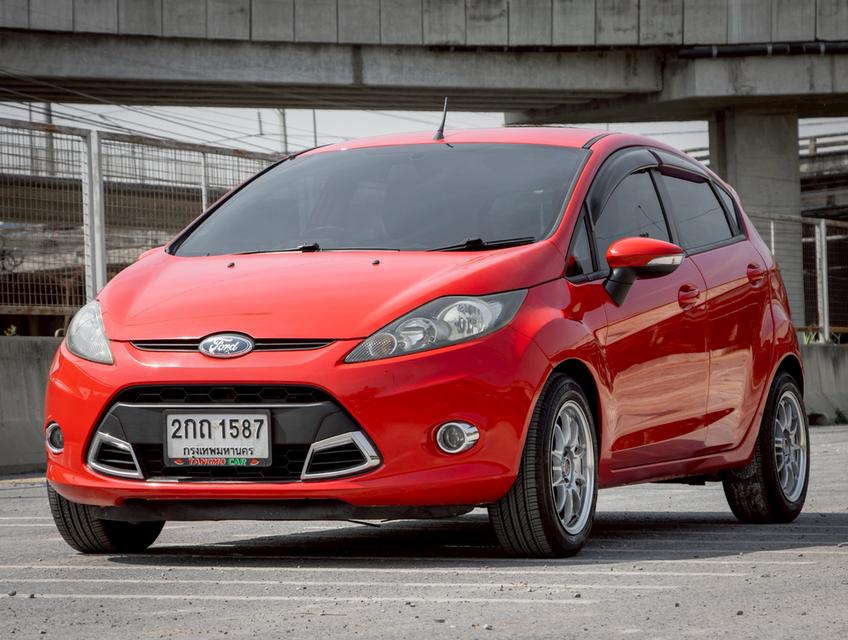 FORD FIESTA 1.5 Sport Hatchback ปี2013 รถสวย สภาพพร้อมใช้งาน ผ่อนสบายกระเป๋า