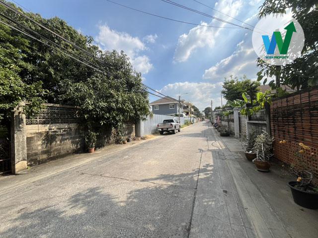 ขายที่ดิน ติดถนนหน้ากว้างถึง 8 เมตร รถยนต์เข้า-ออกสะดวก สามารถขับสวนกันได้สบาย ไม่แออัด 4