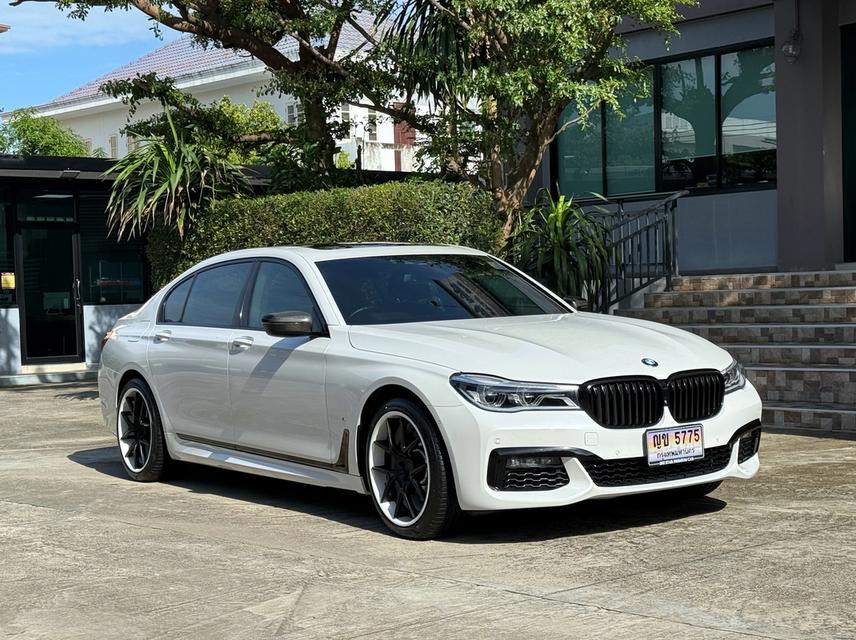 2019 BMW SERIES 7 MSPORT ( แท้ ) รถมือเดียว วิ่งน้อยเพียง 80,000 กม รถเข้าศูนย์ทุกระยะ ไม่เคยมีอุบัติเหตุครับ