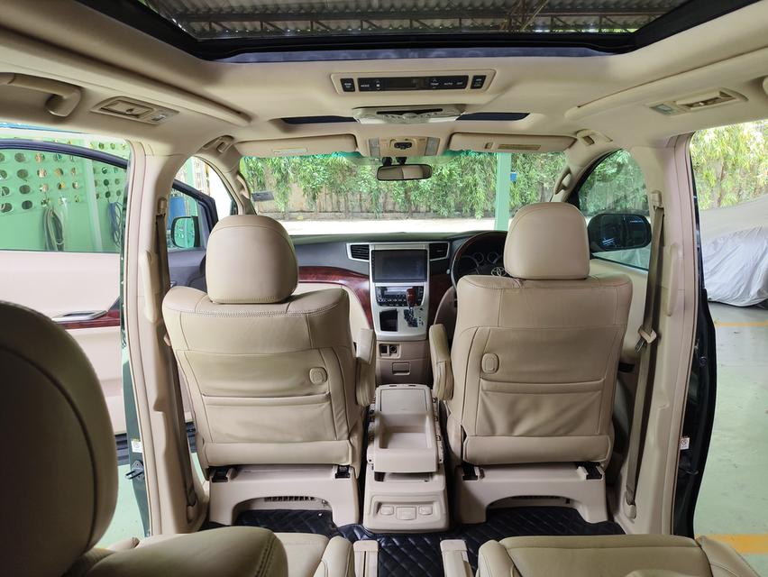 Toyota Vellfire 2.4 V ปี 2013  รุ่น คศ. 2009 16