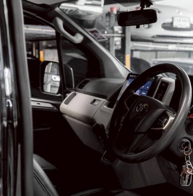 รหัสรถ 67GG3433 Toyota MAJESTY LOOK ตัวรถ Hiace 2.8 2019 11