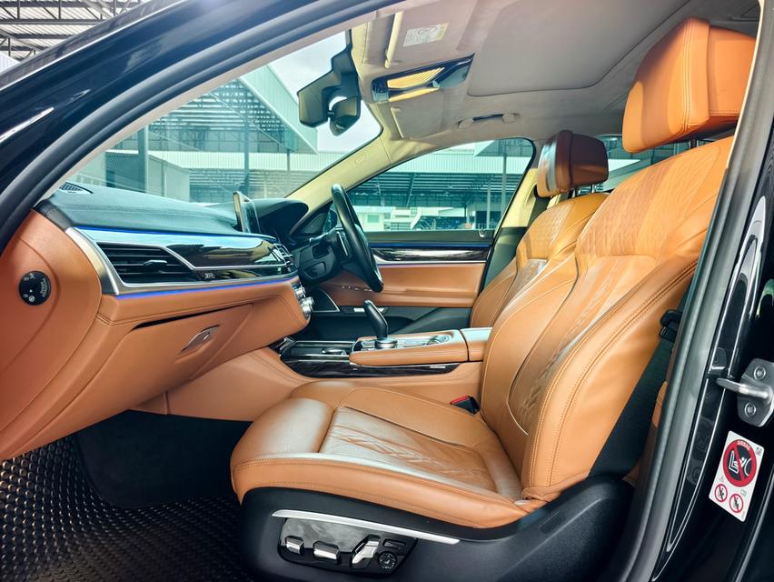 🚗 BMW 740Li Limousine RHD (G12) 2017 รูปที่ 11