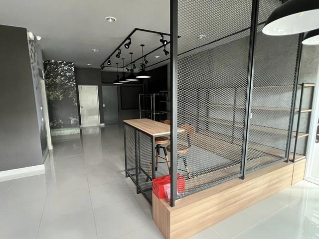 ขายโฮมออฟฟิศ 3 ชั้น 100 และ 500 ตร.ว. หมู่บ้านชวนชื่นโมดัส วิภาวดี ถนนวิภาวดี ใกล้ IT Square 6