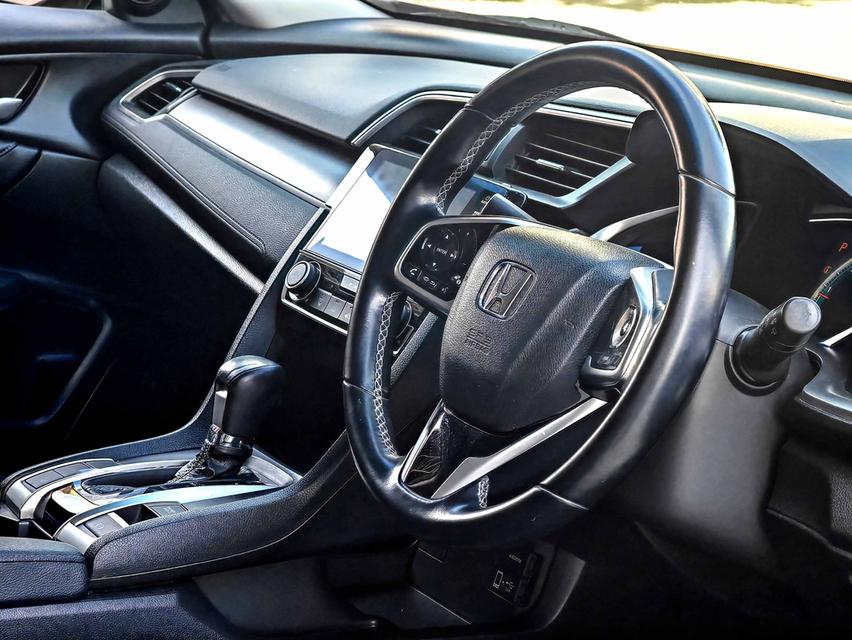 ขาย HONDA CIVIC 1.8 EL โฉม FC ปี 2017 เลขไมล์ 160,000 กม. 15