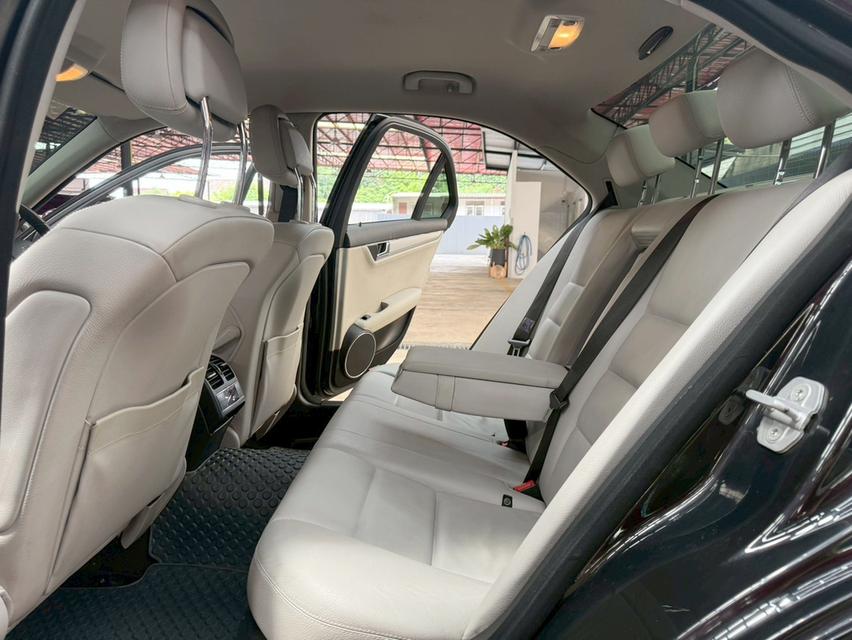 Mercedes-Benz C200 1.8 Avantgarde ปี2011 รถบ้านแท้ สวยสภาพดี 8