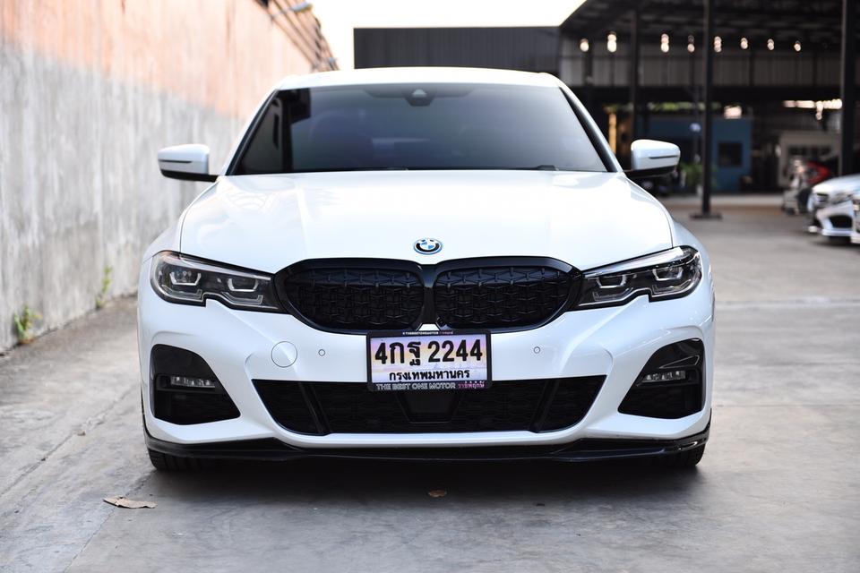 TOP OPTION BMW 330e M Sport BSI กับ Warranty ถึง 2027 ทะเบียนคืน"