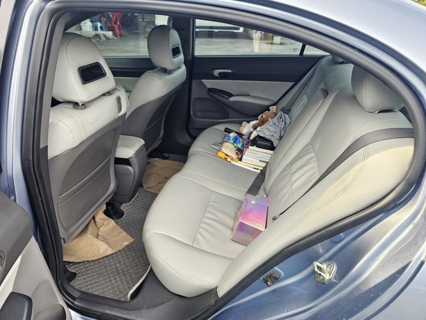 HONDA CIVIC FD 1.8 AIRBAG ABS AUTO ปี 2007 พร้อมเลขทะเบียนจอง 996 กทม มือเดียวป้ายแดงเครื่องดี เกียร์ดี ช่วงล่างดี สีสวย ภายในสวยเบาะหนัง รูปที่ 12