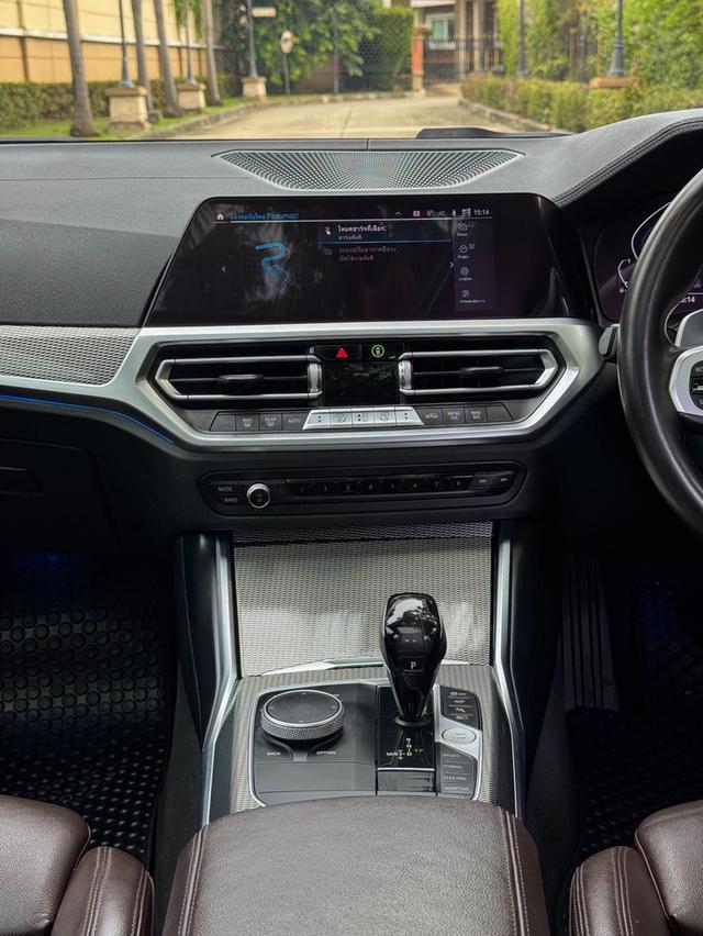 ขาย BMW 330e M-sport G20 2022 สีดำ ราคาถูก มี BSI วารันตีเหลือ รูปที่ 15