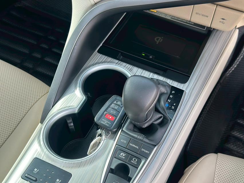 Toyota Camry 2.5HV Premium รุ่นท็อปสุด 16