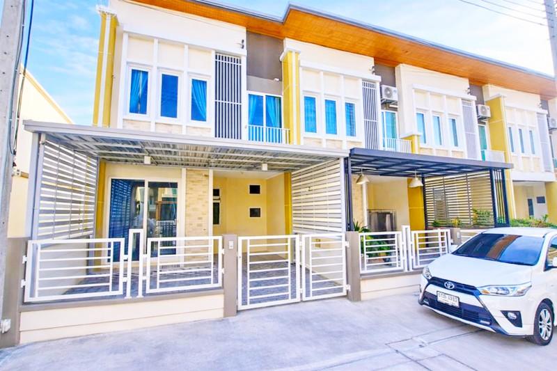 ศรีนคริทร์-สุขุมวิท แพรกษา BTSศรีนครินทร์ 2.57กม. ทาวน์โฮม 2 ชั้น 4นอน 3น้ำ เครื่องใช้ไฟฟ้า แอร์3 1