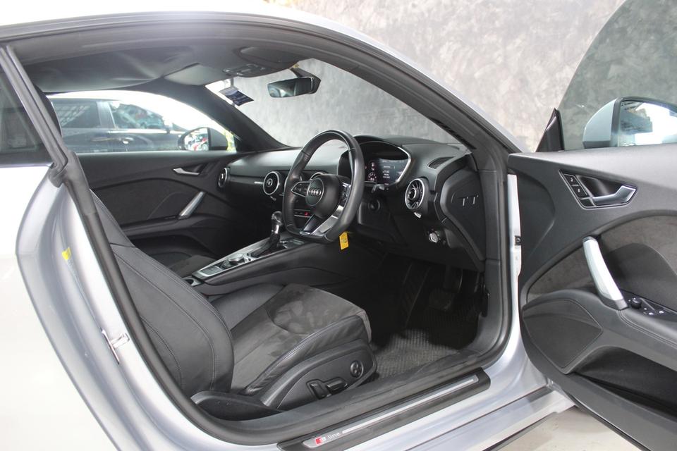 รหัสรถ JRS7996 🏎️ Audi TT ปี 2018 19