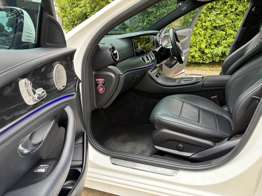 ออกรถ ปี 24 Mercedes-Benz E 300 e AMG Dynamic TOP สุด รูปที่ 12