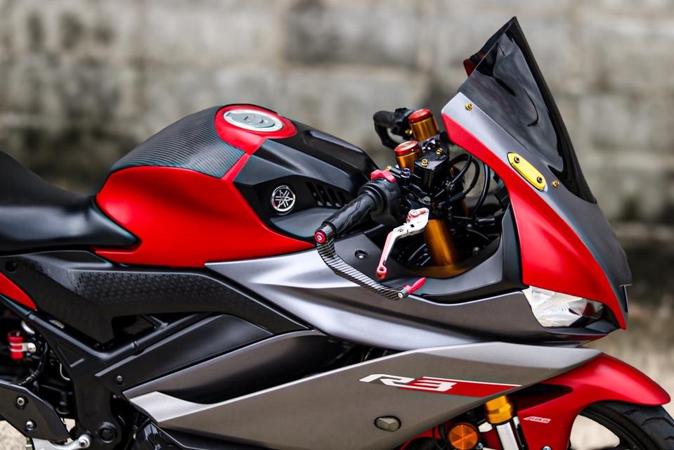 R3 Yamaha 7