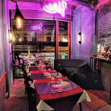 ให้เช่าตึก 4 ชั้น ทำเลแยกสีลมบางรัก ใกล้โรงแรมหรู โรงพยาบาล BTS 6