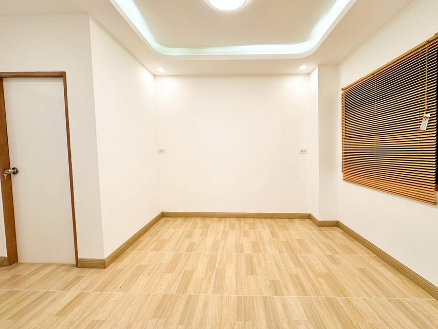 ขายคอนโดเอื้ออาทรนวนคร พหลโยธิน กม.44 เอื้อมิตซู ปทุมธานี ใกล้นวนคร ตลาดไท ม.ธรรมศาสตร์ 5