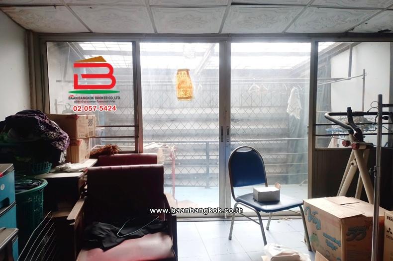 อาคารพาณิชย์ เนื้อที่ 18.9 ตร.ว. แยกเกษตรศาสตร์, ใกล้มหาวิทยาลัยเกษตรศาสตร์ ถนนวิภาวดีรังสิต แขวงลาดยาว เขตจตุจักร 10