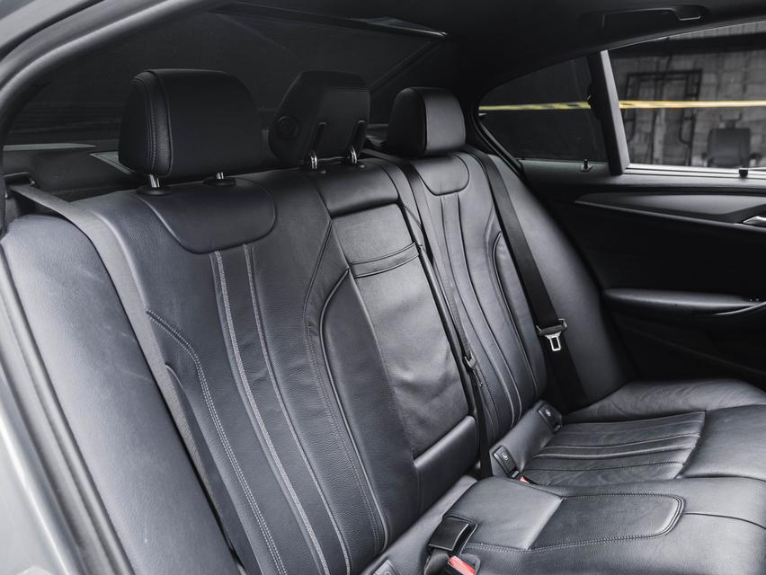 รหัสรถ 67GG1667 BMW G30 530e 2018 msport Bsi เหลือถึงปี 2570 5