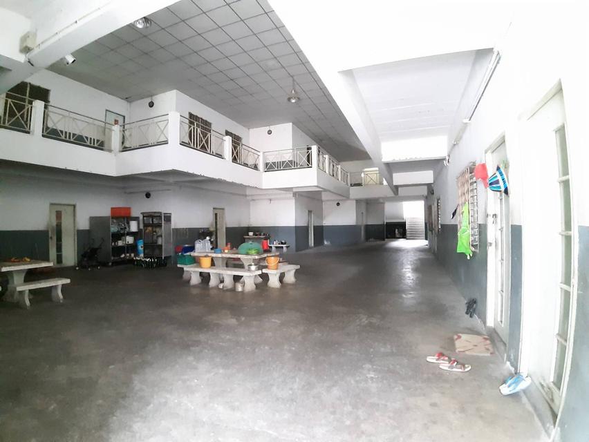 โรงงานพร้อมภัตตาคาร น่าลงทุนมาก ติดถ.สายเอเชีย  อำเภอโกรกพระ  นครสวรรค์ 12
