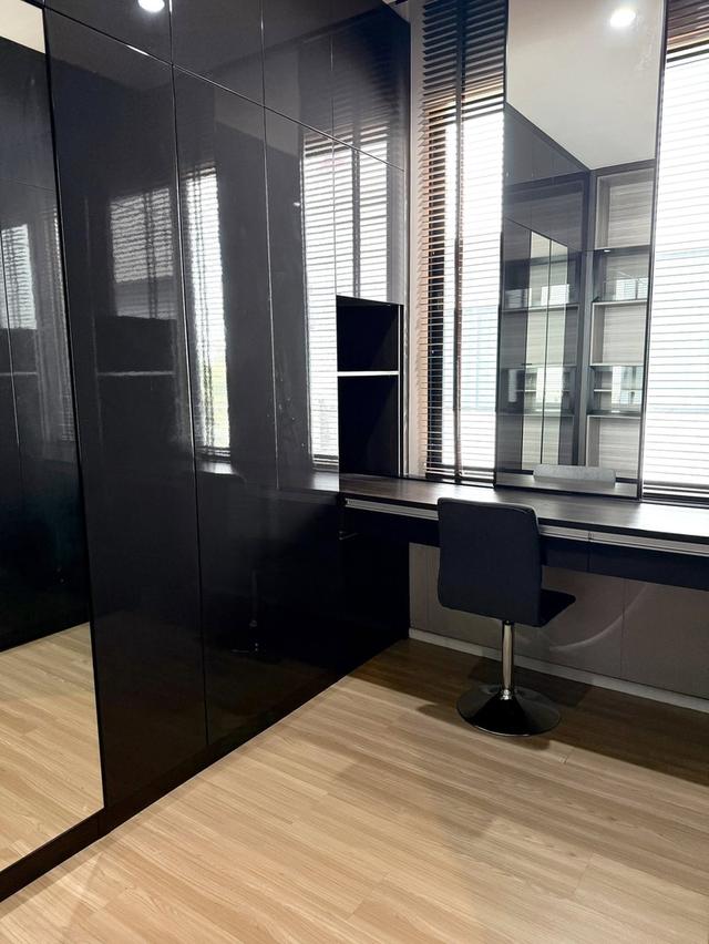 ปล่อยเช่า บ้านทาวน์โฮมจำนวน 3.5 ชั้น  nirvana define srinakarin-rama 9 12