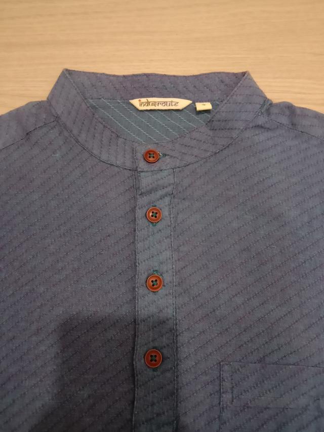 เสื้อกุรต้ามือสอง สภาพดี ไม่มีตำหนิ คิดค่าส่ง40 ใครสนใจทักมาครับ (ขอคนที่สนใจจริงๆครับ) 3