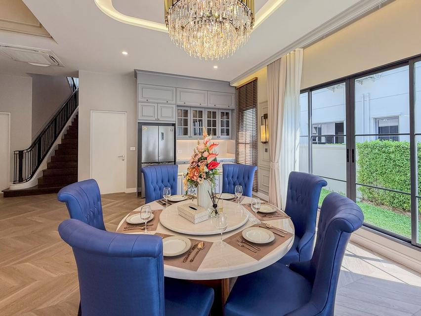 ขาย / ให้เช่าบ้านเดี่ยว 2 ชั้น  บ้านหรูสไตล์คฤหาสน์ นาราสิริ กรุงเทพกรีฑา 16