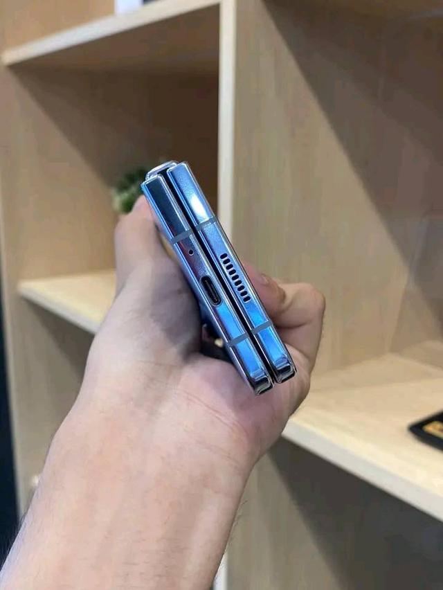 Samsung Galaxy Z Fold 5 512GB สี Blue อุปกรณ์ครบกล่องพร้อมเคส 5