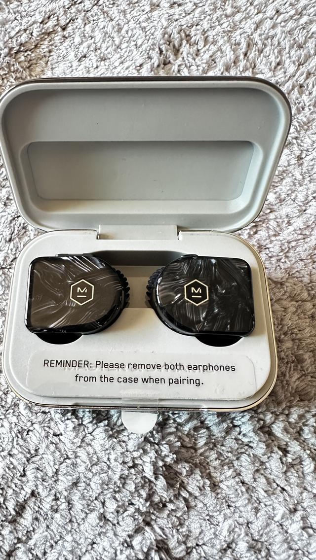 หูฟัง Master Dynamic Mw07