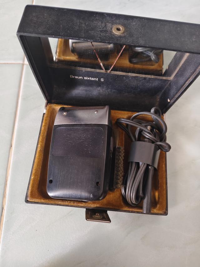 เครื่องโกนหนวดวินเทจ Braun Sixtant S 3