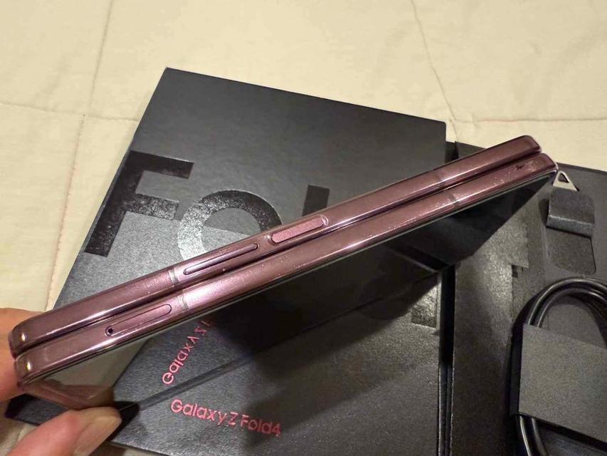 ขาย Galaxy Z Fold 4 สี Limited Edition Burgundy Collor 6