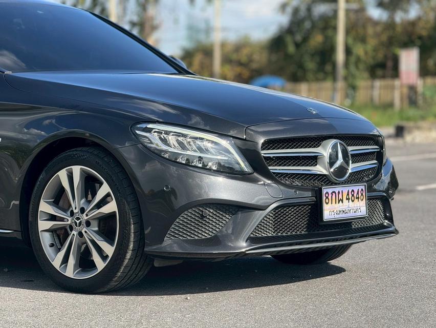 Mercedes-Benz C300e Avantgarde ปี 2019