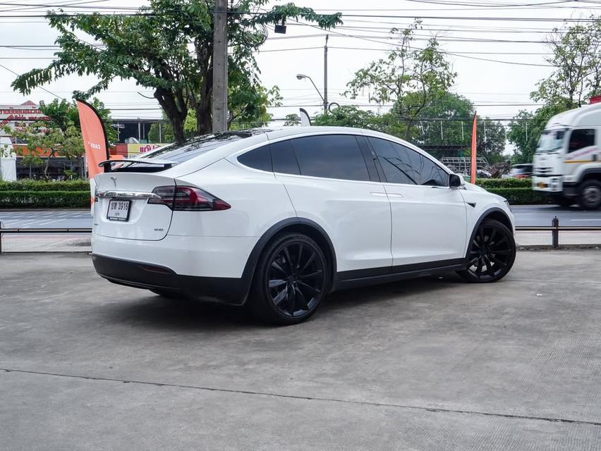 Tesla Model X พร้อมให้คุณเป็นเจ้าของ   8