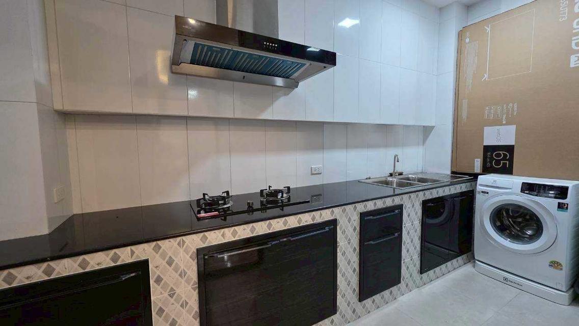 [ให้เช่า] ทาวน์โฮม 3.5 ชั้น หลังใหญ่ สวย โครงการไดมอนด์ วิลล์ ลาดพร้าว-วังหิน เฟอร์นิเจอร์ครบ พร้อมเข้าอยู่! ทำเลทอง เหมาะทั้งอยู่อาศัย อ 16