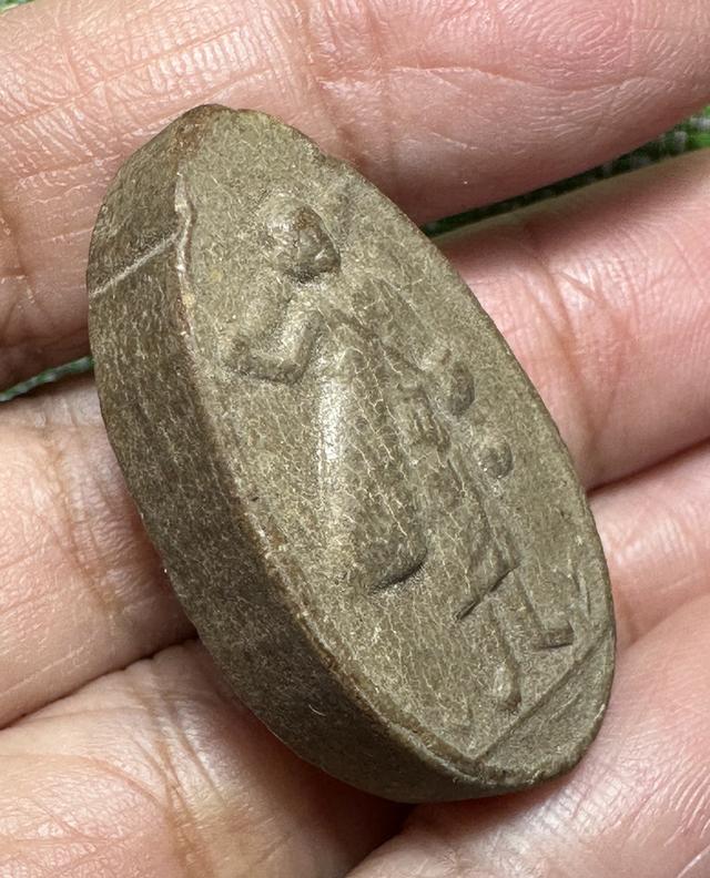 พระสิวลี หลวงปู่โต๊ะ วัดประดู่ฉิพระผงสีวลี ลป.โต๊ะพิมพ์รูปไข่ เนื้อผงเกสร ฝังตะกรุด ปี 2521 รูปที่ 3