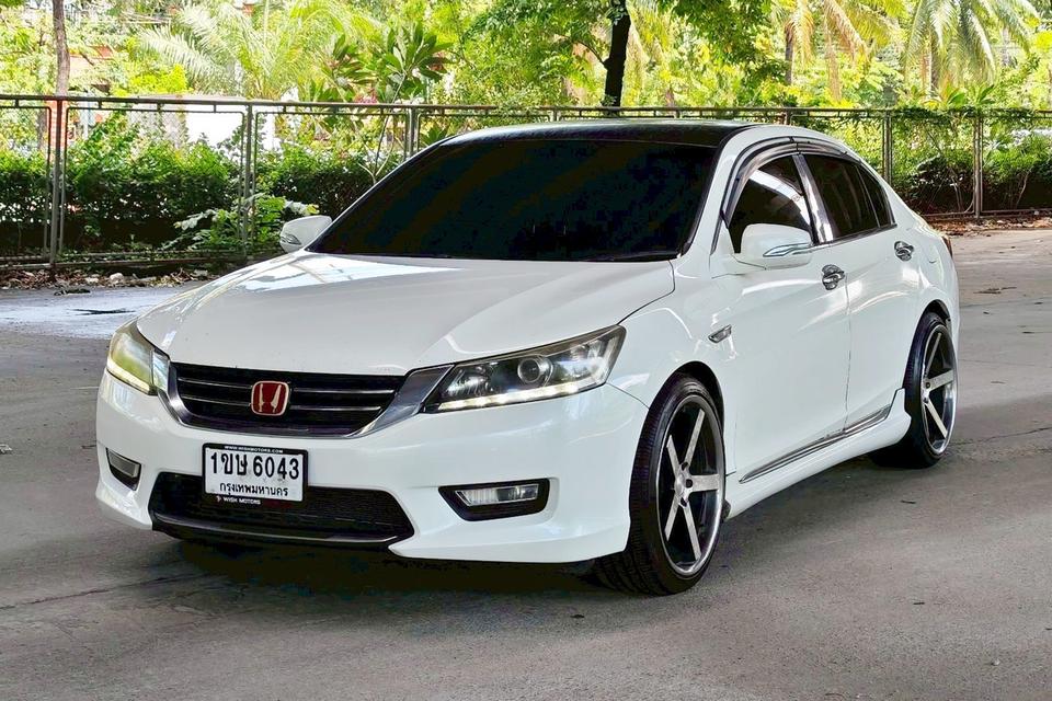 2013 Honda Accord 2.0 EL AT รถสวย ขับดี ทดลองขับได้