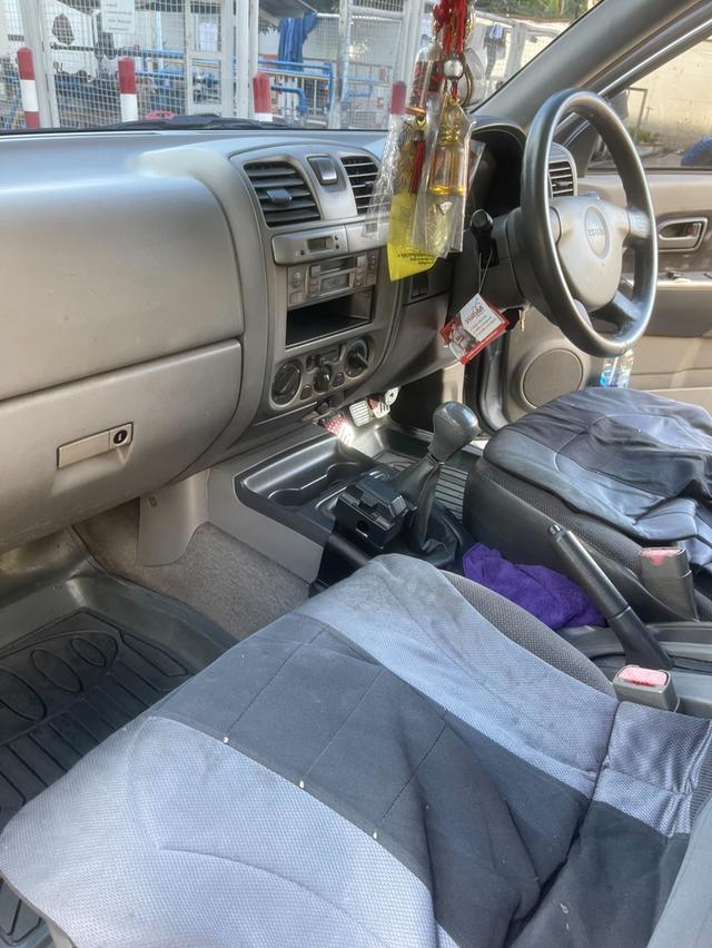 รถกระบะ อีซูซุ ดีแมก 10