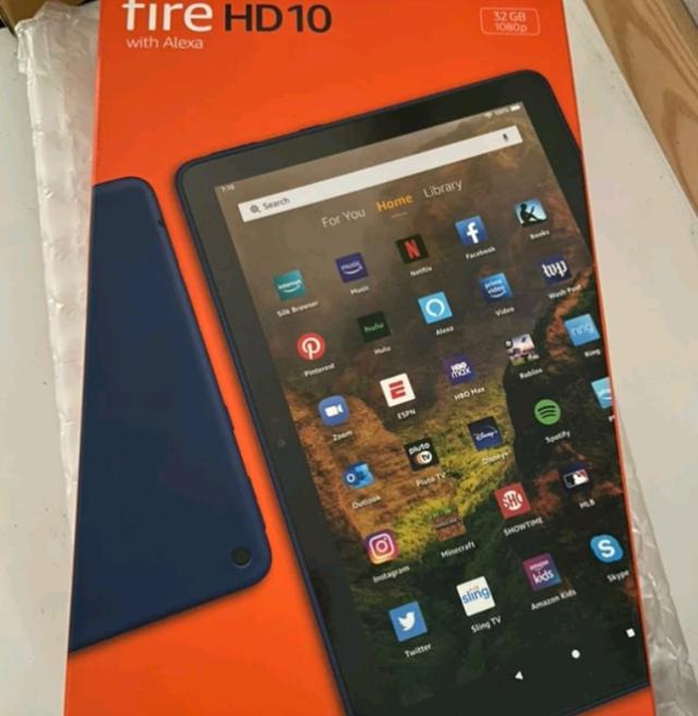 Amazon All-New Fire HD 10 Tablet 3