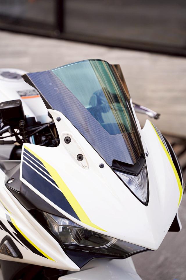 Yamaha R3 7