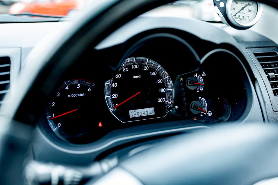 Toyota Fortuner 2.5V ปี15 7