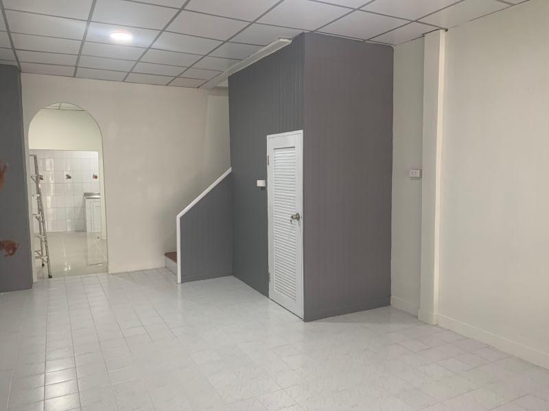 ขาย :ทาวน์เฮาส์ 2 ชั้นทาวน์เฮ้าส์ 2 ชั้น , หมู่บ้านศิรินเทพ 5 ถนนรามคำแหง 138
