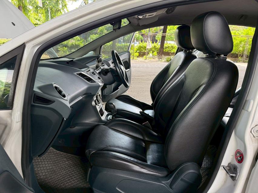 ขายรถ Ford Fiesta 1.5S ปี 2013 สีขาว เกียร์ออโต้ 11