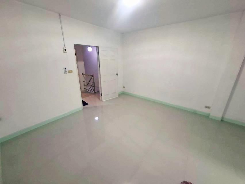 ***ให้เช่า ทาวน์เฮ้าส์ กิตตินคร ซอยมังกร (ราคาไม่แพง!!!) ใกล้ ถ.เทพารักษ์ 13