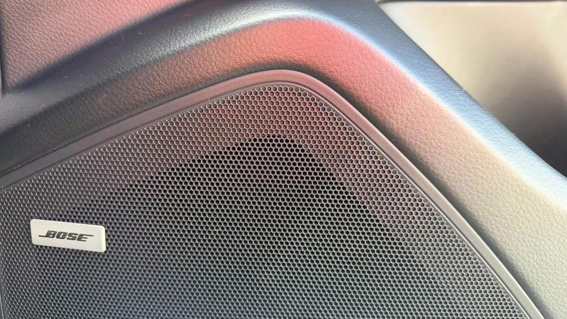 Porsche Cayenne Coupe 2021 สี Crayon รูปที่ 9