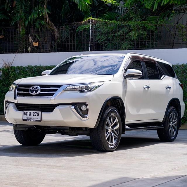 TOYOTA FORTUNER 2.8 V 2WD ปี 2016Fortuner โฉมใหม่ ตัว V ท็อปสุดขับ 2 มือเดียว สีขาวมุกแท้ สภาพสวยพร้อมใช้ รูปที่ 2