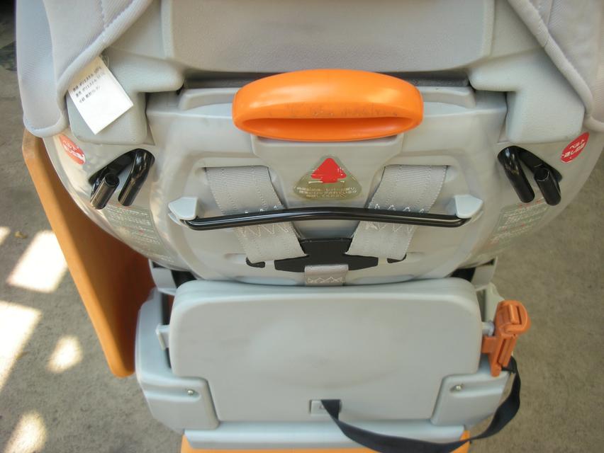 คาร์ซีท Aprica สภาพดีพร้อมใช้งาน ปรับนั่งนอนสบาย หมุนได้รอบ