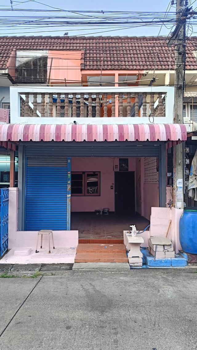 บ้านทาวน์เฮ้าส์ ชุมชนร่มเย็น คลอง2 ต.คูคต อ.ลำลูกกา 1