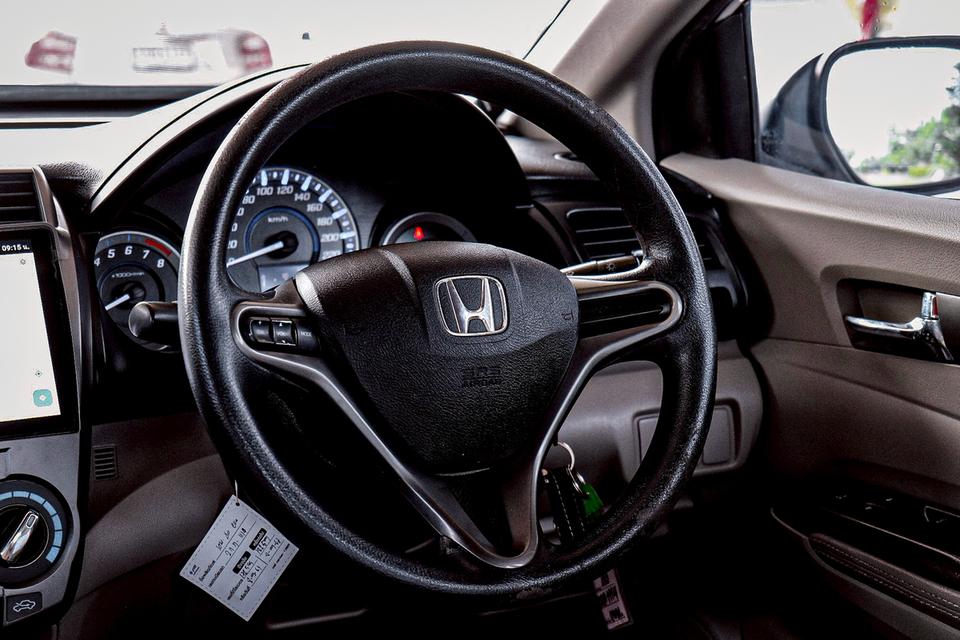 HONDA  JAZZ เครื่องยนต์ 1.5 S ปี 2017 9