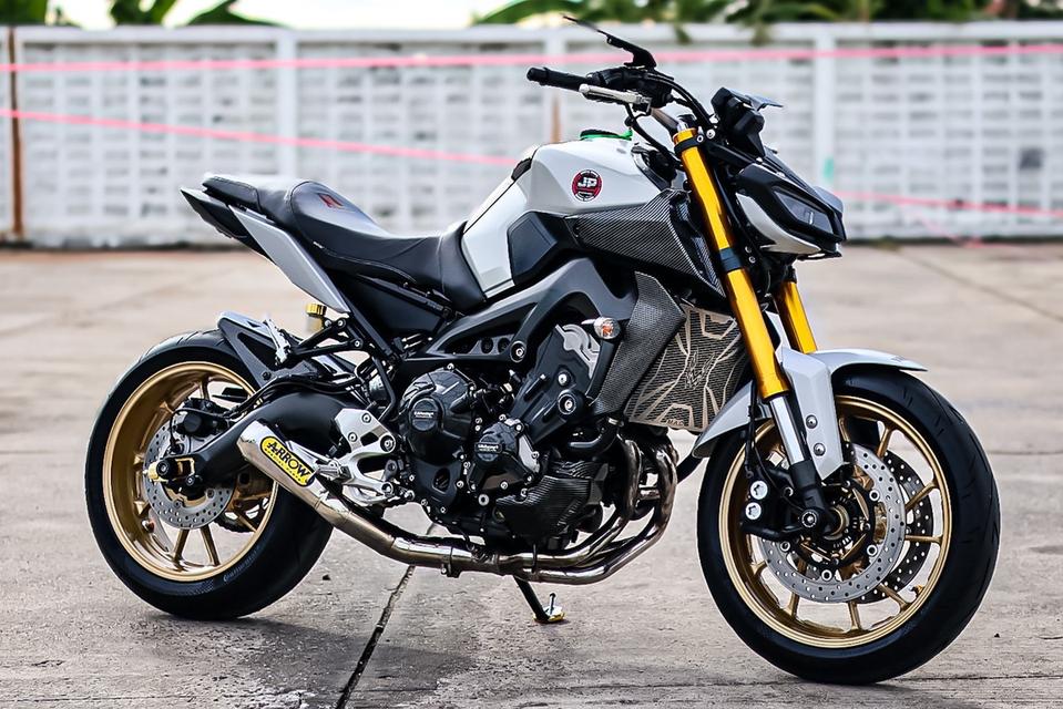Mt09
