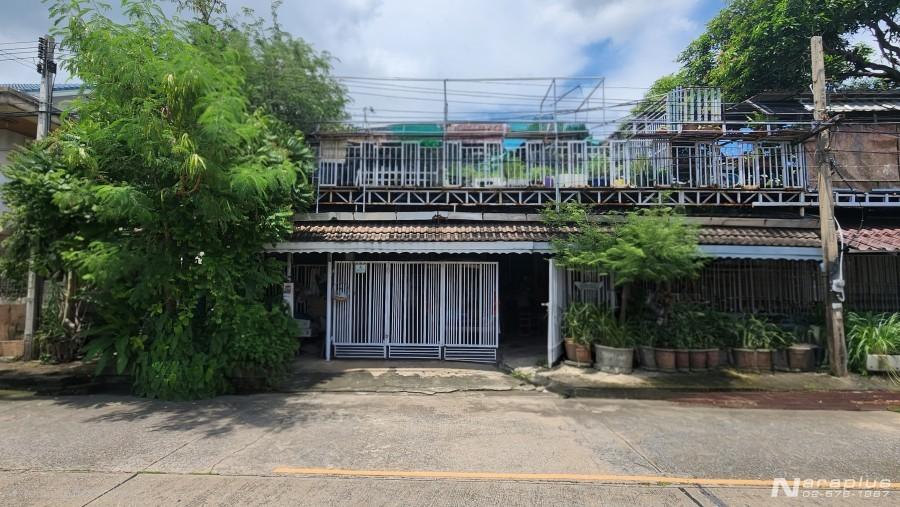 68121188 : ขายบ้านเดี่ยว 2 ชั้น พร้อมสวนลอยฟ้า สามารถทำธุรกิจร้านอาหารได้ ขนาด 75  ตารางวา  หมู่บ้าน สีวลี 1